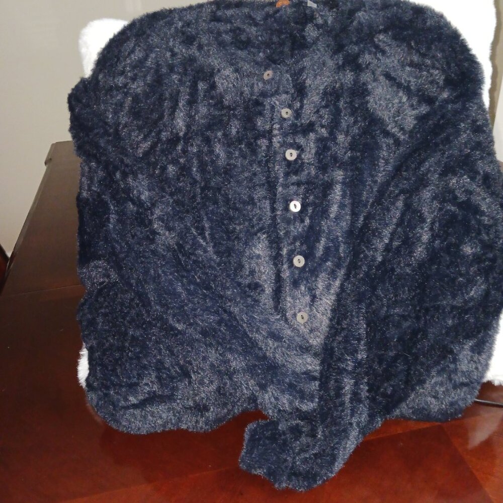 FREE PEOPLE  - NWOT - Black button down teddy bear cozy sweater